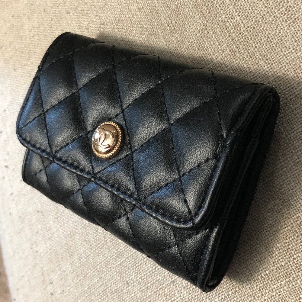Quilted Faux Leather Black Women's Card Case Wallet; NWOT - Picture 2 of 7